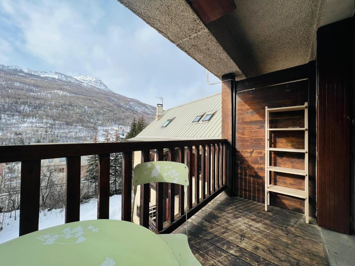 Studio Montagne - Plein Soleil Et Terrasse Briançon Esterno foto