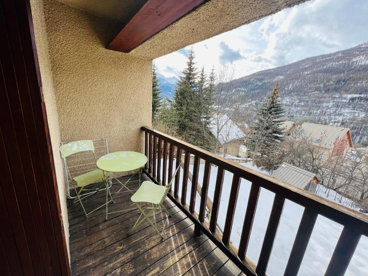 Studio Montagne - Plein Soleil Et Terrasse Briançon Esterno foto